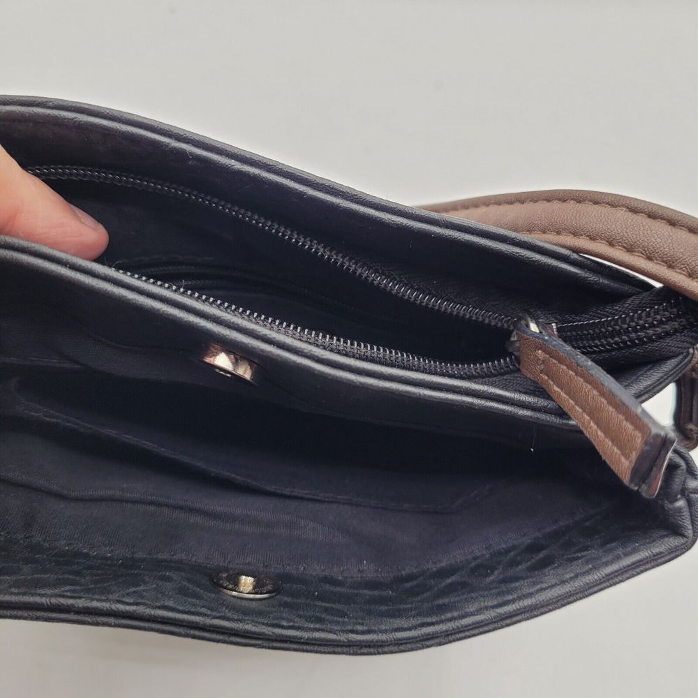Rosetti Cross Body Faux Leather Purse - Black - Picture 4 of 8